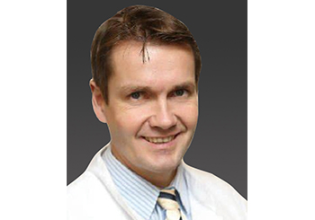 柏林马丁·路德医院业务院长、大骨科主任 Prof. Dr. med. Wolf Petersen