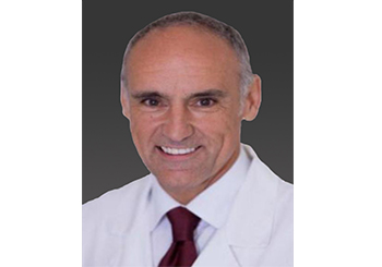 Schön Klinik 国际医院集团创始院长、德国脊柱学会创始主席、欧洲脊柱学会前主席、德国国际足联卓越医疗中心主任、脊柱外科OLIF技术发明人 Prof. Dr. med. Heinz-Michael Mayer